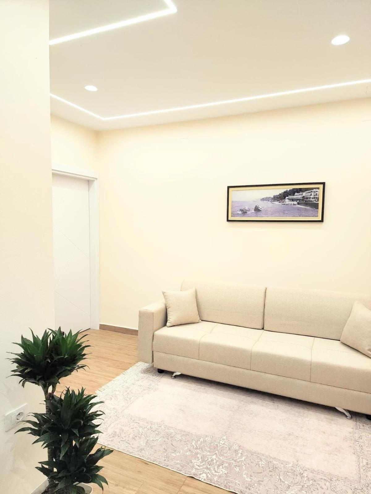 Vlorë New Apartment Close To Sea And Downtown מראה חיצוני תמונה